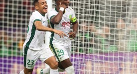 足协杯-法比奥戴帽 国安3-0河南夺冠获亚冠资格